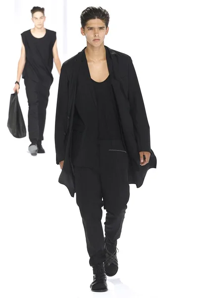 Look 24